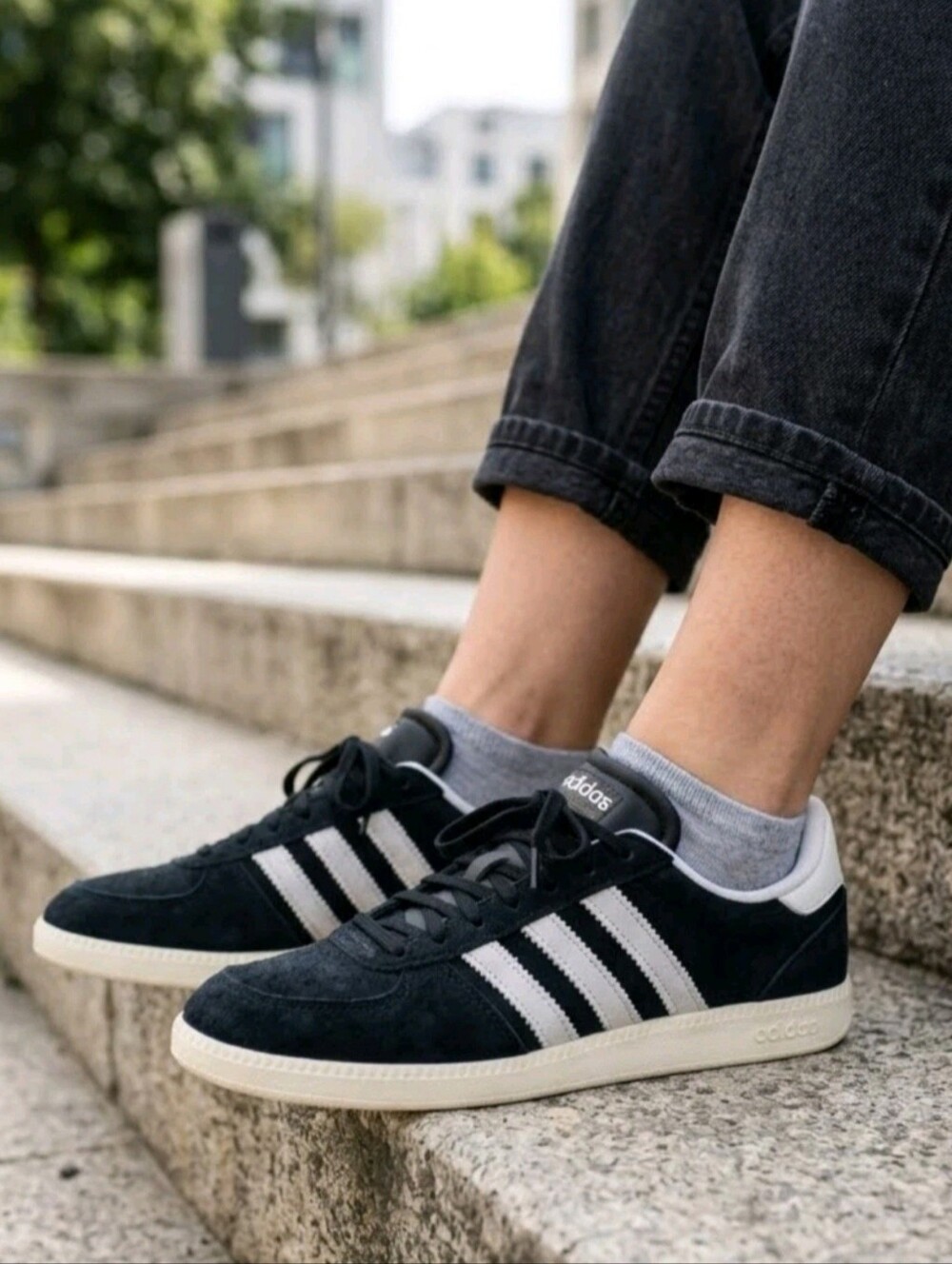 New adidas Breaknet Sleek Black Sneakers White Stripes  Women's Size 9